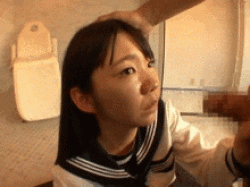 純朴な少女が大人に汚されていく…垢抜けない女子高生が中出しされる着衣セックスGIF画像の画像