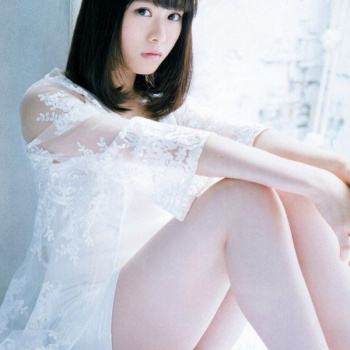 山崎怜奈 太ももムチムチ画像！の画像