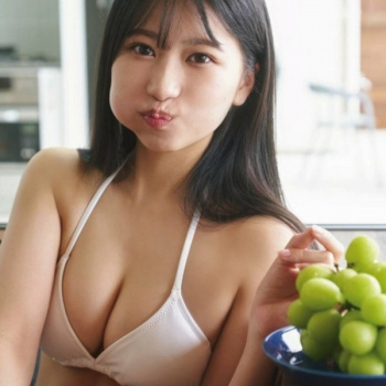 伊藤優絵瑠 水着がエチエチだぞ！の画像