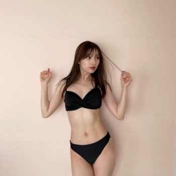 谷川菜奈 エロ画像！の画像