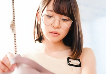 【架乃ゆら・女子大生（JD）】親友の恋人はメガネをかけた超絶カワイイ美少女！メガネを破壊して目が悪いことを良いことにチンポぶち込む激ピストン寝取られ（NTR）セックス！！の画像