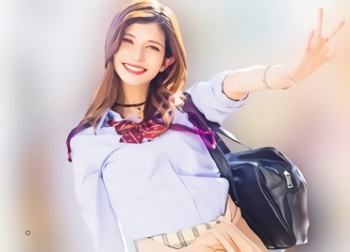 【ローレン花恋・痴女】日本のギャル文化に感化された激カワ美少女JKはドスケベヤリマンビッチ！文化祭中でもチンポに跨がり腰を振りまくる濃密セックス！！の画像