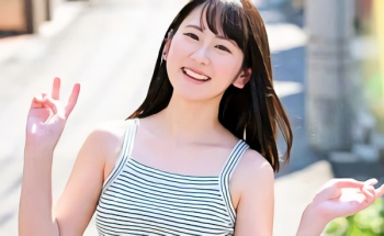 【五十嵐美月】清楚系に見えてもエッチ大好きな激カワ美少女がAVデビュー！男優たちのチンポでアンアン喘ぎ絶頂する激ピストンの濃密3Pセックス！！の画像