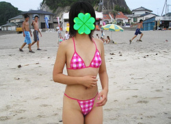 バレてる?バレてない?ボディペイントで出歩く変態さんの画像