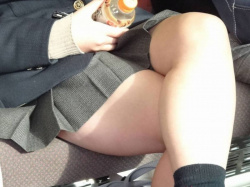これが若さか！ぴちぴちなjkモモ肉の画像