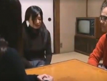 犯罪を犯して出所したばかりの娘が再婚した母の夫と不倫パコ！の画像