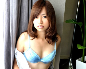 24歳の美人妻と出会い系で知り合いホテルで不倫SEX！の画像
