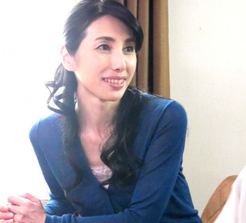 鶴川牧子 「母さん…」53歳の熟女母が息子と近親ハメ！の画像