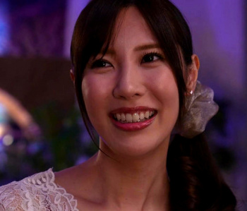 水端あさみ 「酔ってきちゃったわ…」美人妻が同窓会で元彼に再会して不倫に堕ちる！の画像