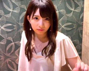 28歳の美人妻を同窓会で口説いて不貞SEX！の画像