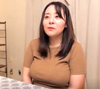 応募してきた巨乳妻のために関西まで出向いて生ハメ撮り！の画像