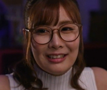 夏川あゆみ 「懐かしいわ！」美人妻が同窓会で再会した元カレと不倫に溺れていく！の画像