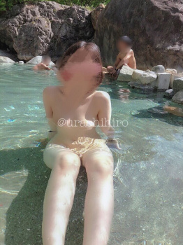 【画像】混浴露天風呂に入るまんさんエッチすぎｗｗの画像