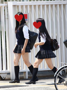 【画像】カモシカ足JK、見つかるの画像