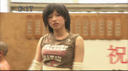 【画像】JKさん、制服脱いだらお乳がヤバすぎて炎上wwwww wwwww wwwwwの画像