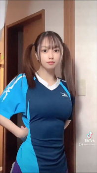 【動画】橋本環奈の全盛期みたいな可愛さで乳の大きなJK、発見されるの画像