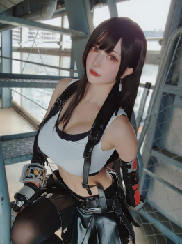 【画像】ホンモノ超えた美少女見つかるの画像