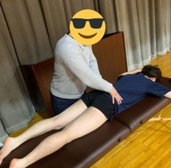 【画像】運動部の男性コーチ「ワイがJKの脚マッサージするで」の画像