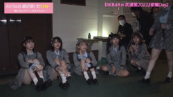 【画像あり】AKB48、最近聞いたよね…でメンバーのパンツが見えっぱなしの画像
