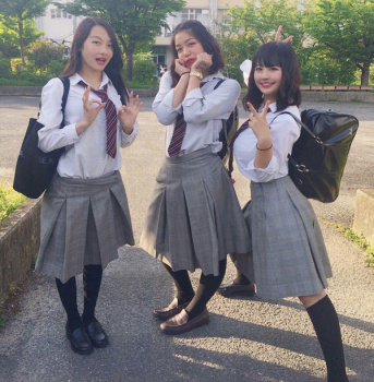 【画像】磯山さやか似のJKさん、お乳までそっくりｗｗｗｗｗｗｗｗｗｗｗｗｗｗｗｗｗの画像