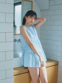 【朗報】乃木坂でとんでもない恵体美女が発見されるの画像