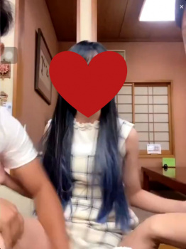 【動画】清楚なJD、TikTok配信で陽キャにセクハラされる放送事故wwwwwewweeweeewwの画像