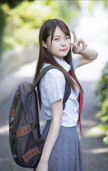 【画像あり】AV女優で女子高生を演じたら松本いちかの右に出る者はいないなの画像