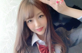 木下ひまりが卑猥なハイレグエロボディ姿で中出しセックス！ｗの画像