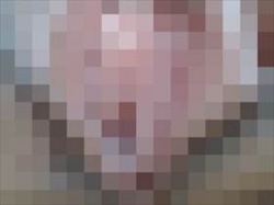 無修正・自画撮り　マン汁溢れるマ〇コ超ドアップ映像！素人女性ネット投稿の自慰行為の画像
