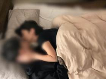 個人撮影　「もしもし旦那さん、ごめんなさい…！私イクッ！」不倫の電話セックスで中イキ（夫婦の妄想）の画像