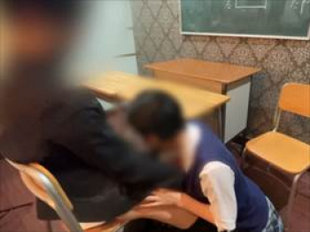 個人撮影　「先生にヤラれてる事バラすぞ！」同級生に射精される女子‥夫婦の妄想セックスがエロスの画像