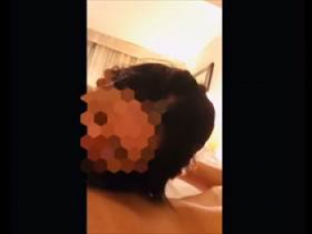 個人撮影　旦那を裏切り不倫男と密会する人妻さんがエロスだ‥不倫男女の情事ネット投稿動画の画像