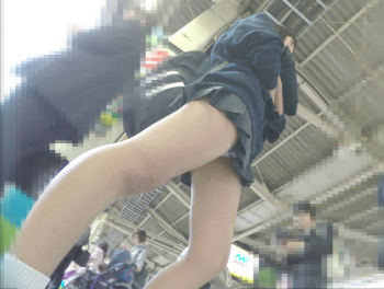 【画像】女子高生のお尻がエロ過ぎて射精不可避の画像