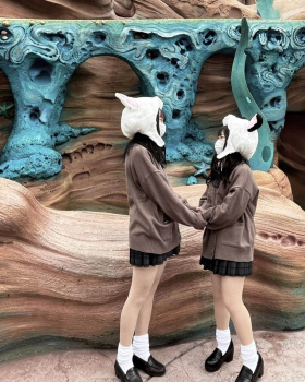 【画像】成人してから制服ＪＫとディズニー行ってラブラブしたくなるよなｗｗの画像