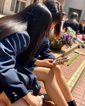 【画像】はぁ、なんで高校時代にＪＫとイチャイチャしなかったのか後悔校内写真の画像