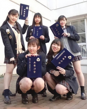 【画像】青の新栄、対する赤の城郷ＪＫさんをどうぞの画像