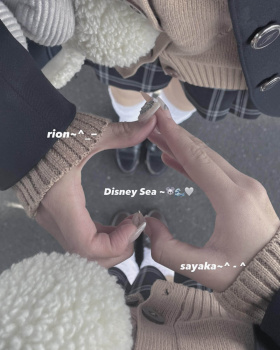 【画像】放課後に友達とふざけあう女子高生ちゃんが愛おしくなる写真の画像