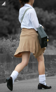 【画像】女子高生がルーズ履いてると映え感はんぱないね～(*´▽｀*)の画像