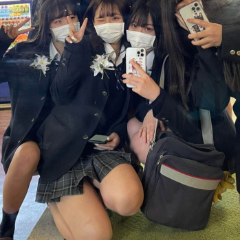 【画像】カワイイ子を探せ！女子高生集合写真の画像