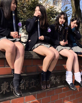 【画像】おバカ高校の羽村ＪＫとかいうのが簡単にヤれそうだぞｗｗｗの画像