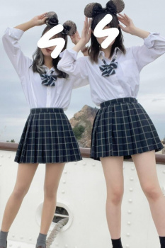 【画像】「写真撮ろっかー？」でサクっと撮らせてくれそうな制服ディ〇ニーＪＫちゃんの画像