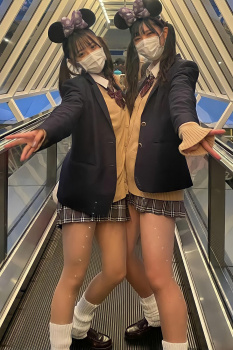 【画像】夏休みでもＴＤＬなら制服ＪＫが見られるかも！？の画像