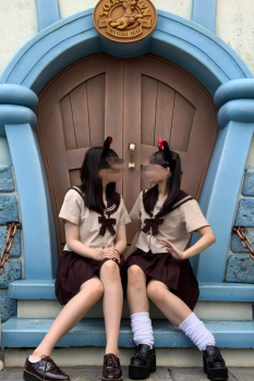 【画像】ＪＫの間で制服ディ〇ニーが流行りだしたのっていつ頃！？の画像