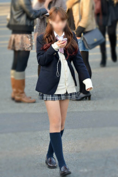【画像】ちょっと早めに退勤した時、下校中の女子高生と出くわせるよなｗｗの画像