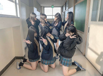 【画像】青チェってだけで新栄ＪＫはなぜこんなにもカワイくみえるのかの画像