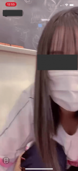 【画像】女子高生の生谷間がライブ配信で見られる神時代やわｗｗｗの画像