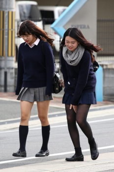 【画像】ビリビリに破いて涙目にさせてバッコししたい黒タイル女子高生の画像