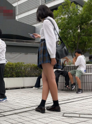 【画像】街でぼーっとこんな制服女子高生見てたらストレスぶっとぶよなwwの画像