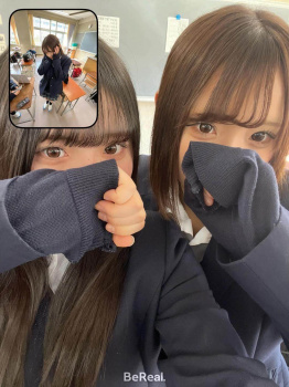 【画像】友達と自撮りツーショするＪＫちゃんを前にシコシコして見られてる感ｗｗの画像