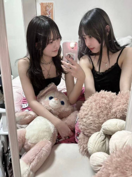 【画像】女子高生の私服姿もまた一味違って良いんよなぁの画像